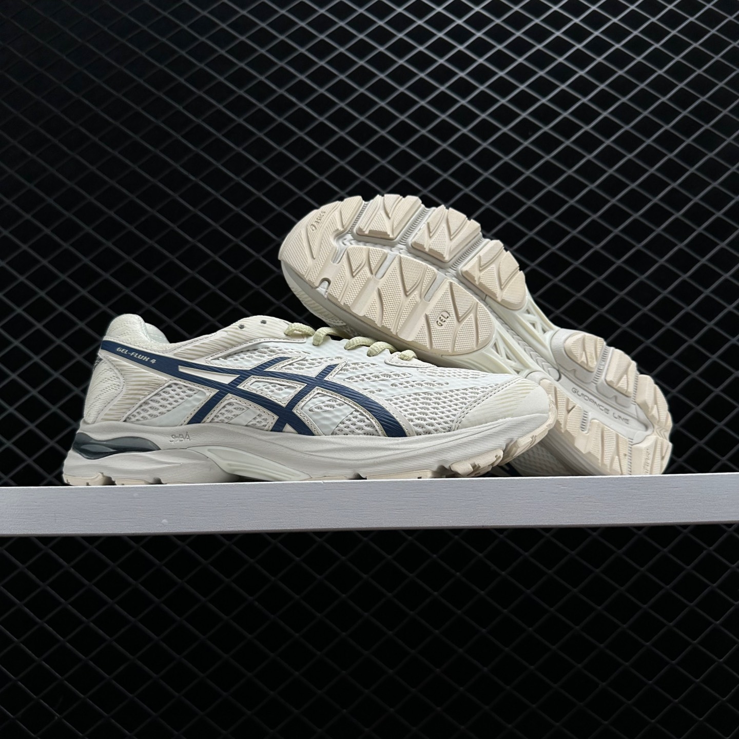 Asics Gel-Flux 4 White Blue 1011A614-102 | Lightweight Running Shoes
