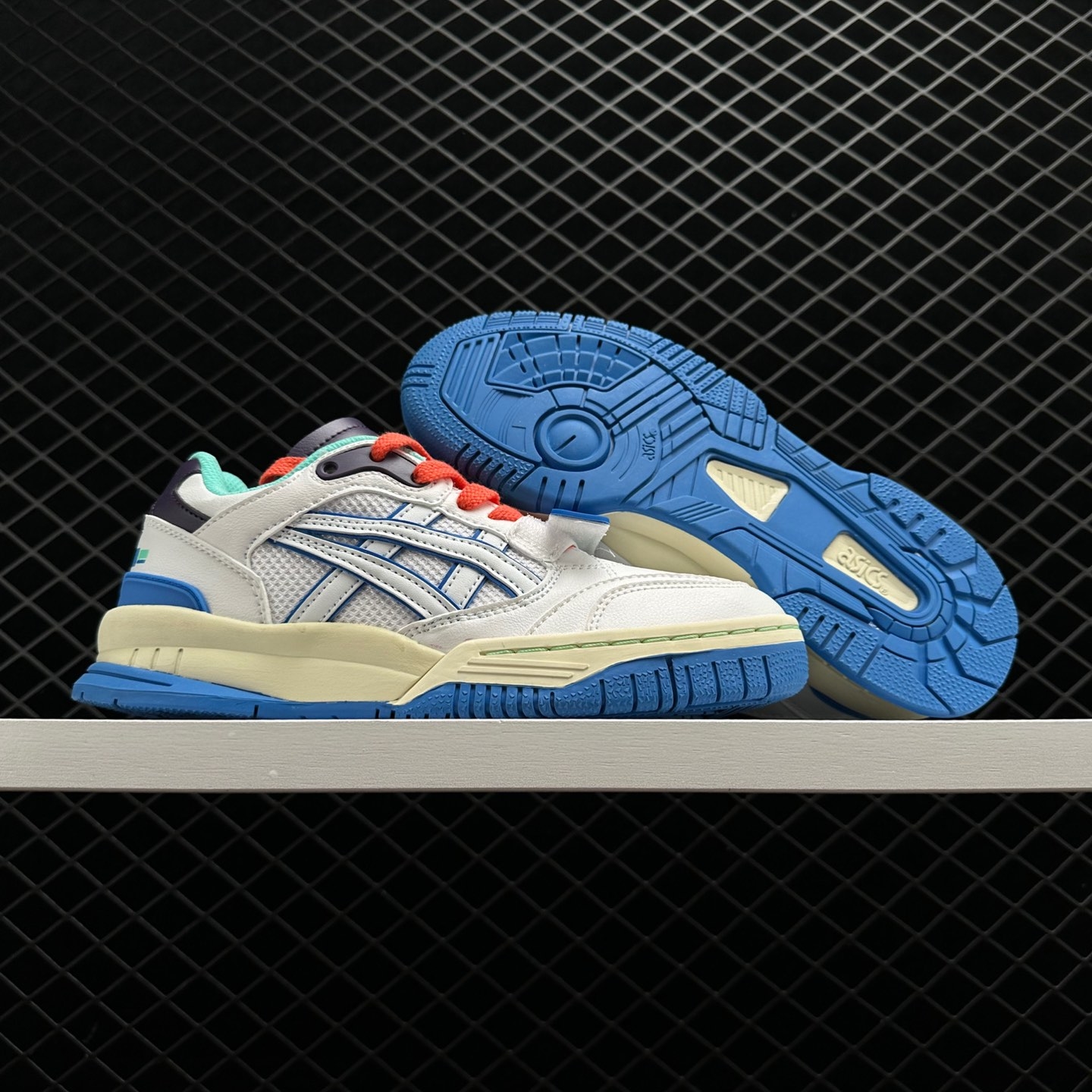 Asics Gel-Spotlyte Low V2 Blue White 1203A258-100 | Trendy Athletic Shoes