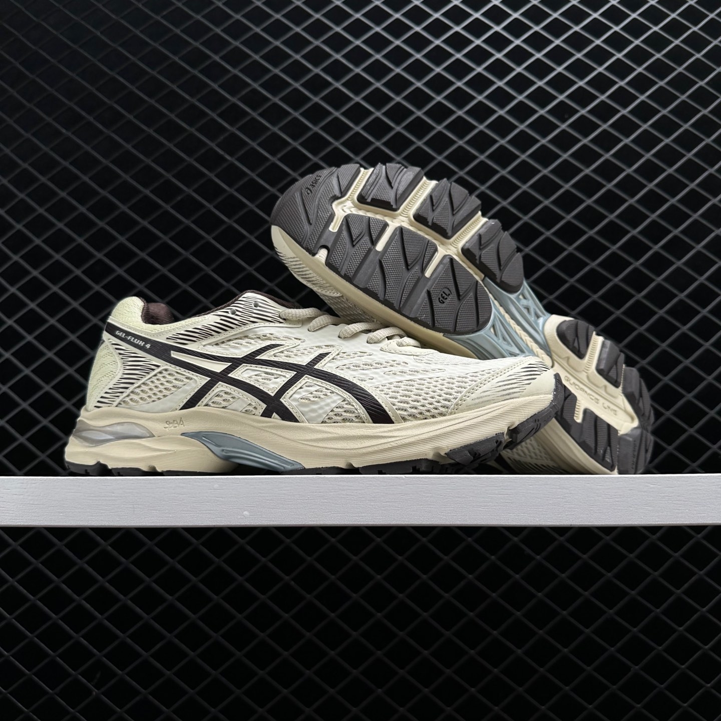 Male Asics Gel-Flux 'White Brown' 1011A614-200 - High-Performance Athletic Shoes