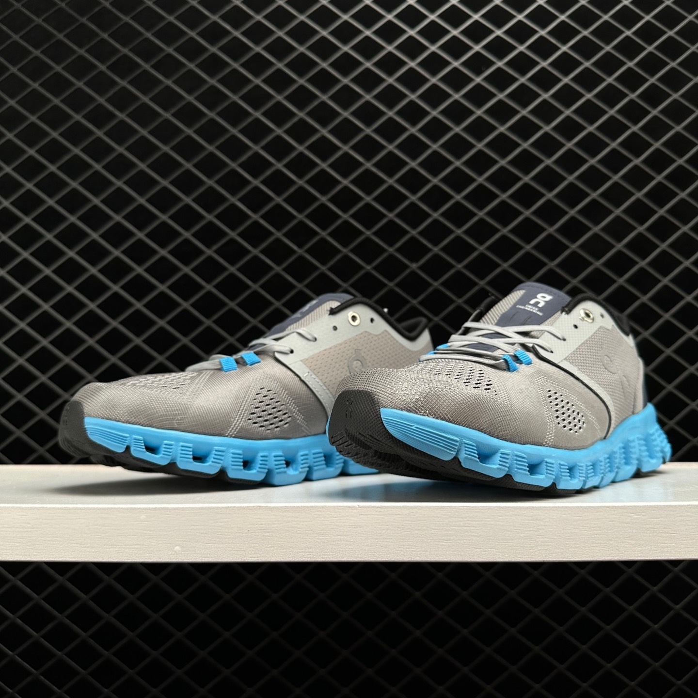 On Running Cloud X Gray Alloy Niagara - Lightweight Performance Shoes