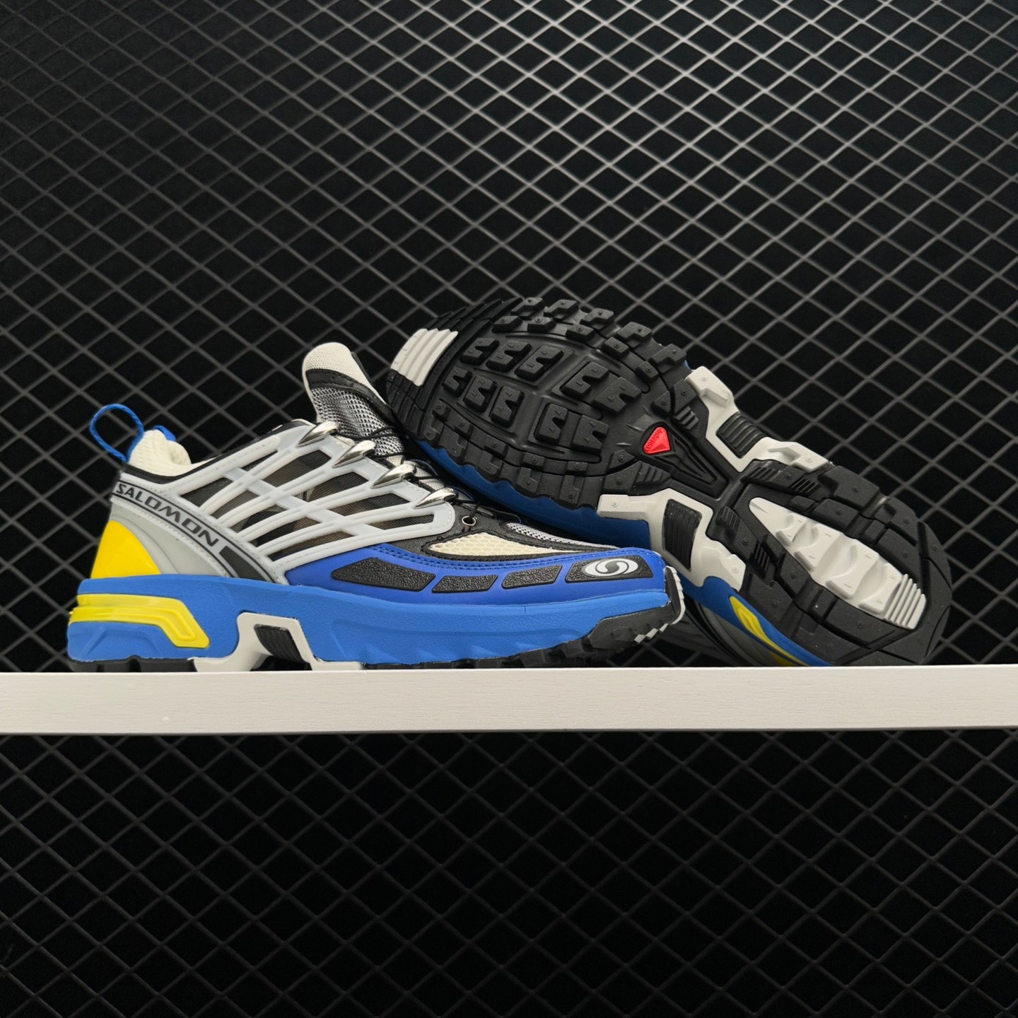 Salomon ACS Pro Lapis Blue L47218800: Lightweight and Versatile Sports Shoes