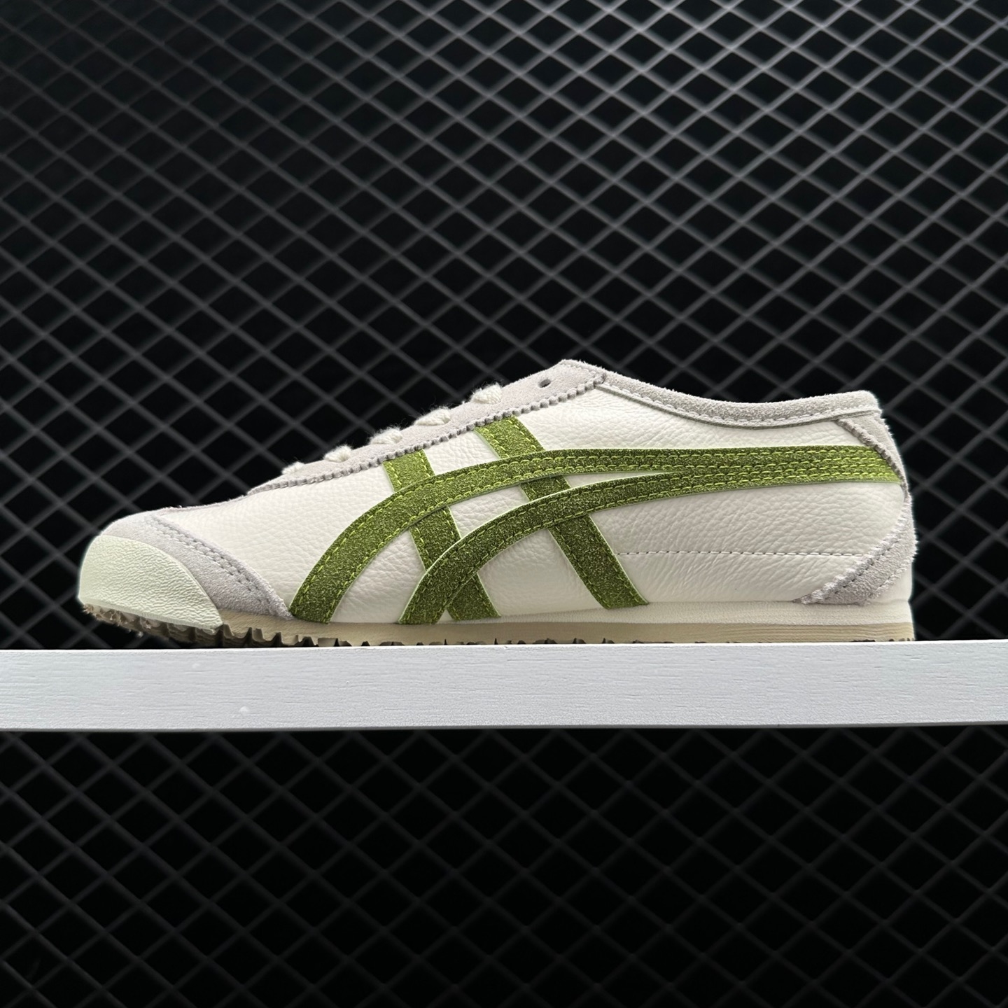 Onitsuka Mexico 66 Vin Birch Green - Stylish and Classic Sneakers