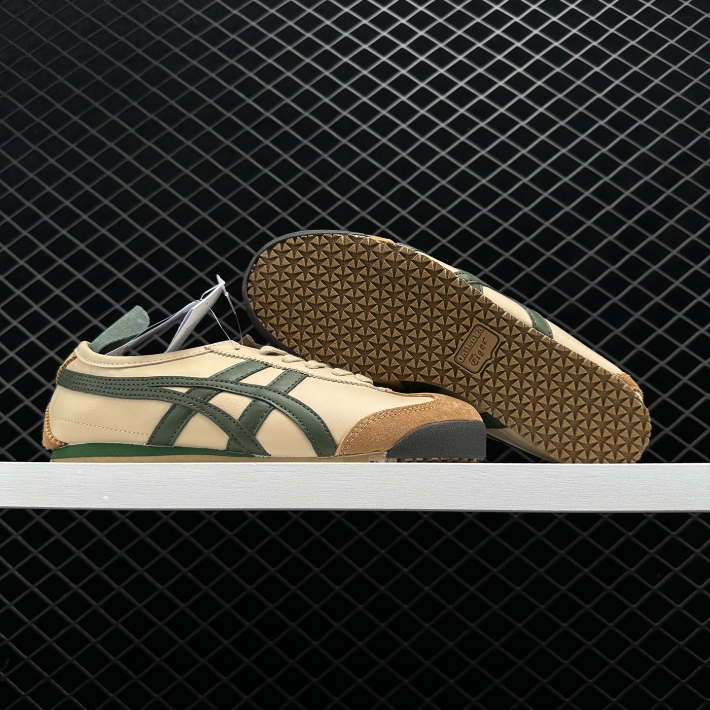 Onitsuka Tiger Mexico 66 Brown Green: Stylish and Versatile Sneakers!