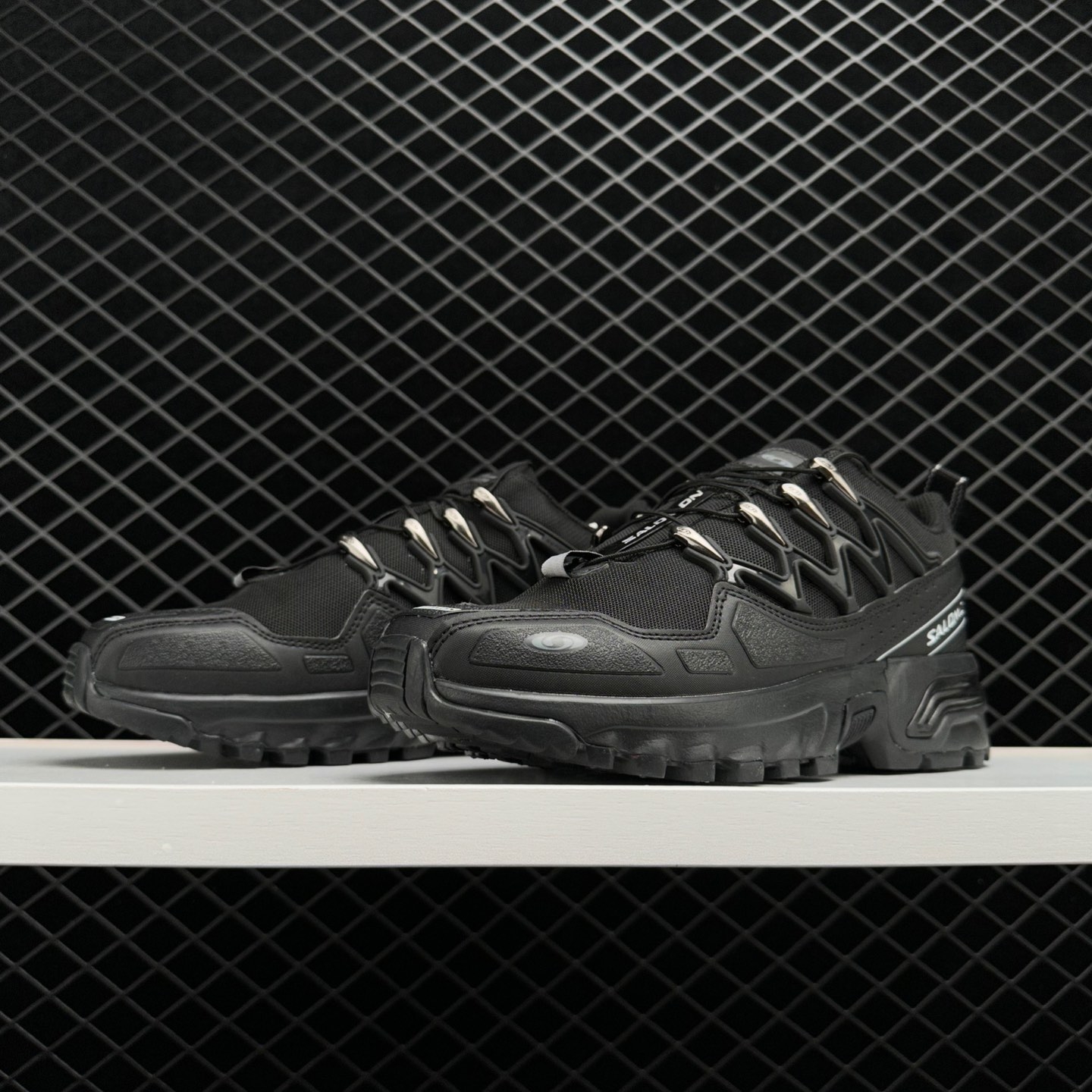 Salomon ACS + OG Black Silver L47236600: Lightweight and Stylish Footwear