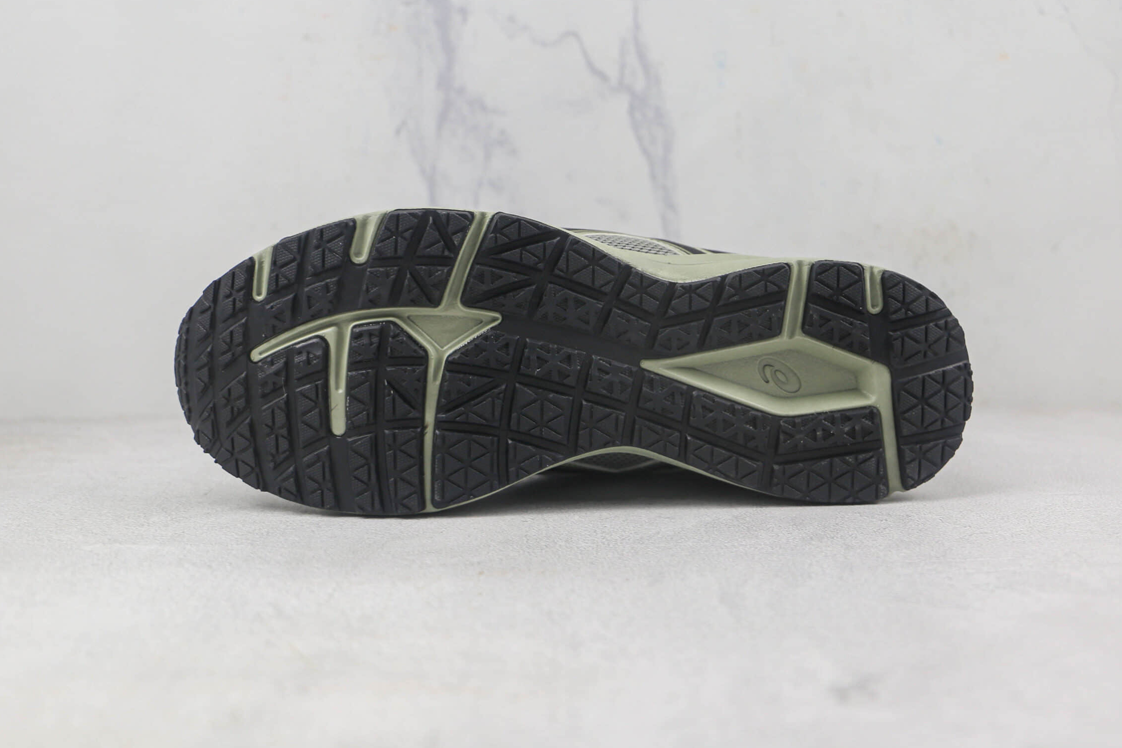 Asics Jog 100 S Lightweight Low Tops Non-Slip Unisex Gray Green 1201A715-020 - Premium Footwear for All