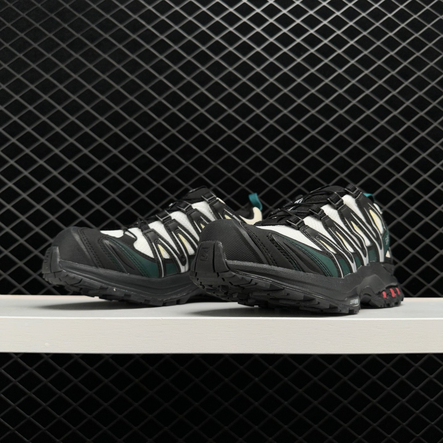 Salomon XA Pro 3D Vanilla Ice Ponderosa Pine L41467700 - Premium Trail Running Shoes