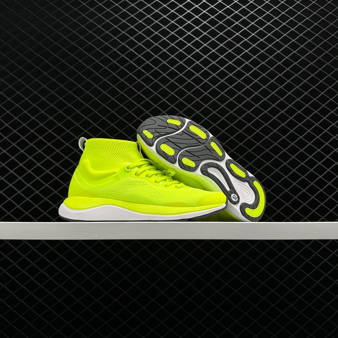Lululemon Chargefeel Mid Workout Shoes - Yellow & Highlight Green | Top Performance Footwear
