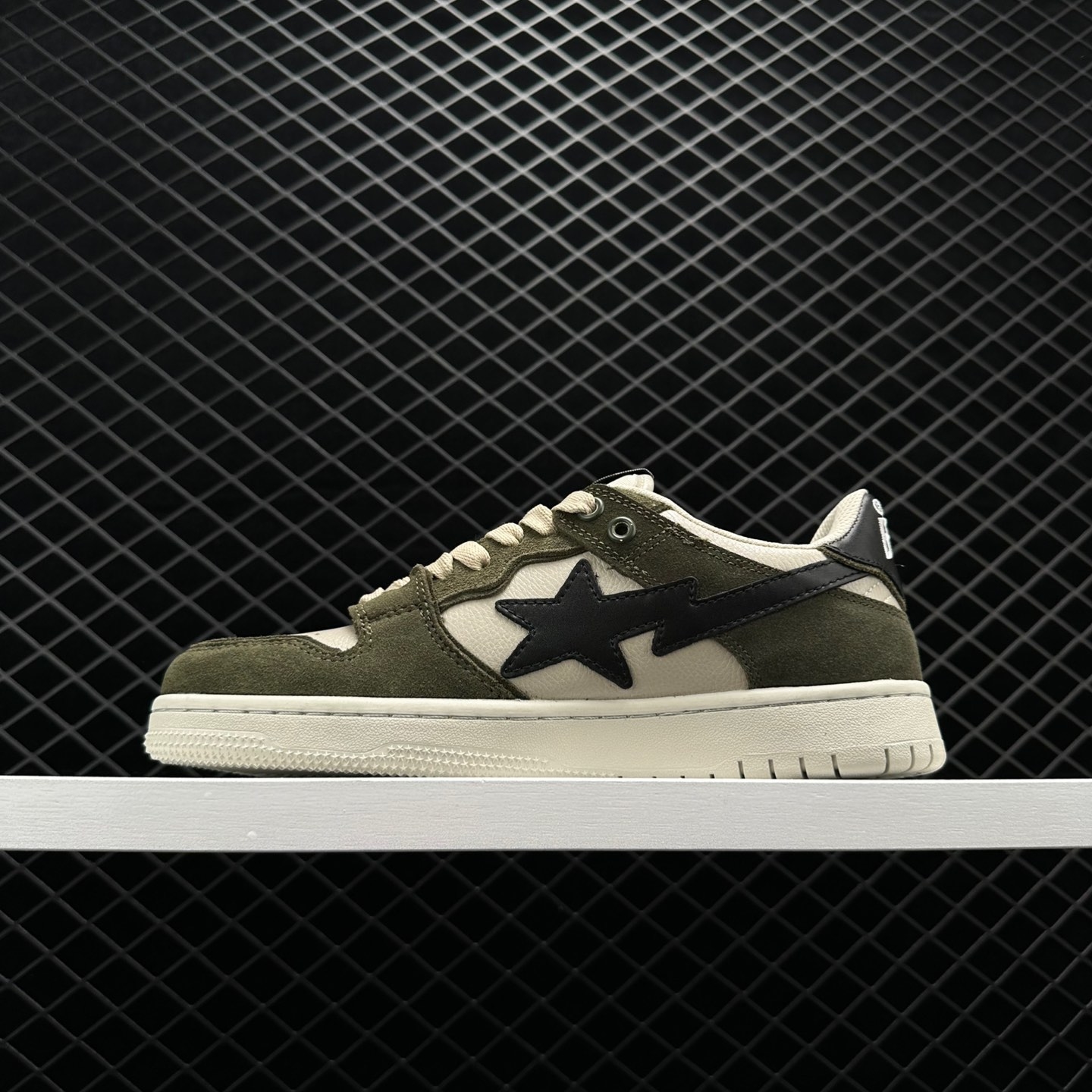 A Bathing Ape Bape SK8 Sta Olive Darb - Urban Chic Sneakers A Bathing Ape Bape SK8 Sta Olive Darb - Urban Chic Sneakers